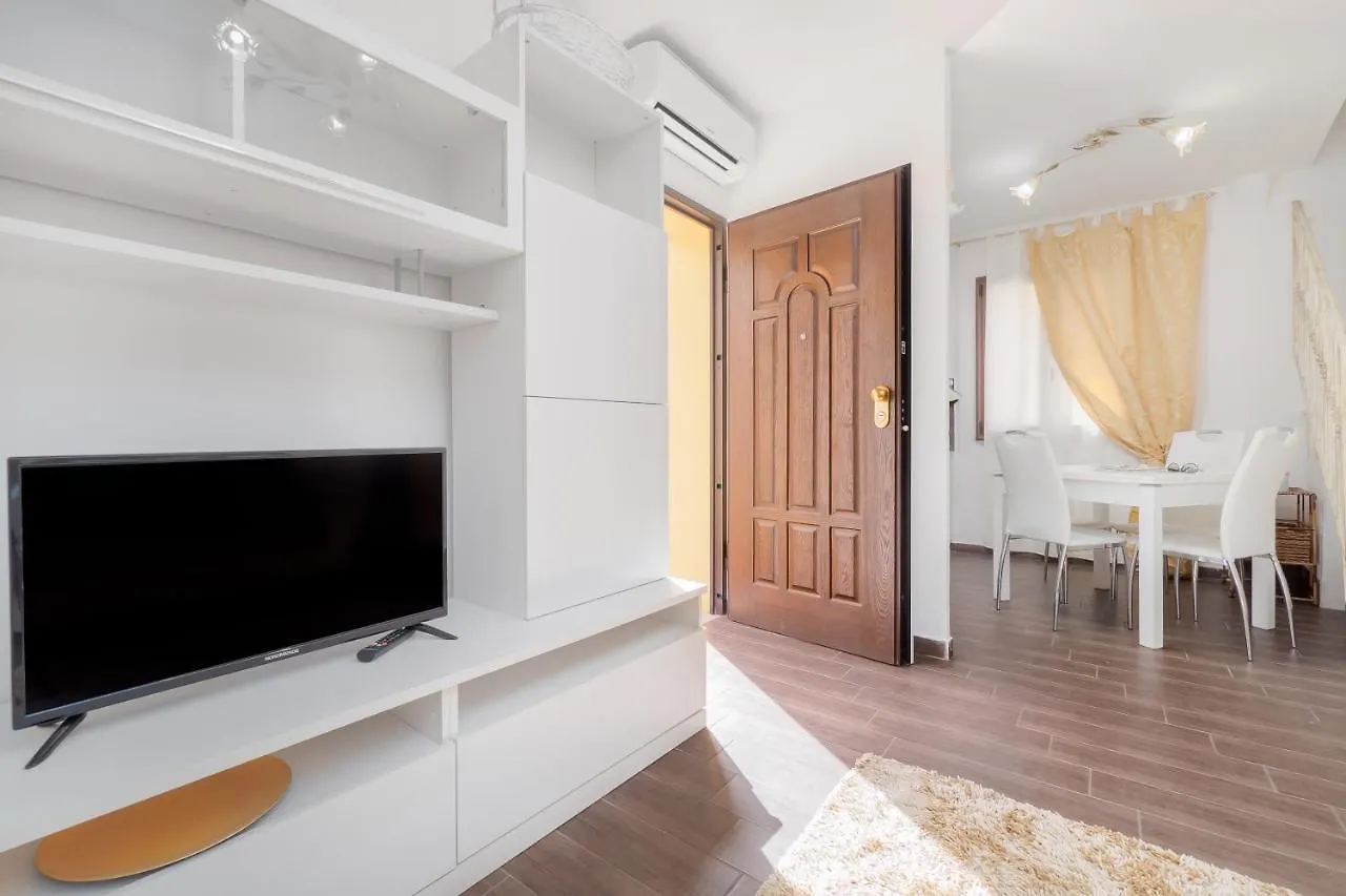 Clara'S House Apartment Olbia