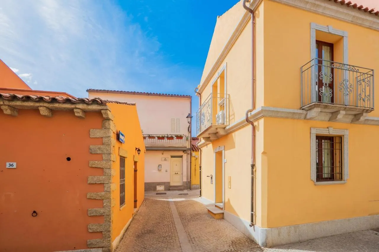 Clara'S House Apartment Olbia