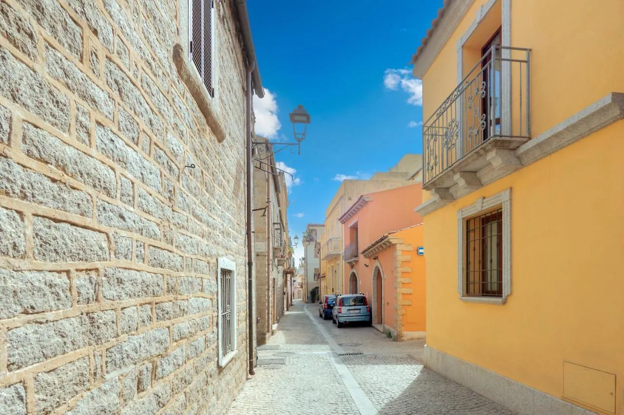 Clara'S House Apartment Olbia